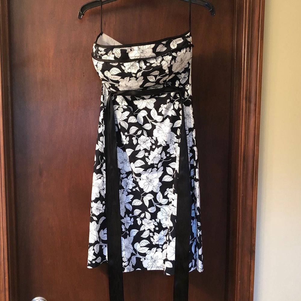 BMoss strapless dress
